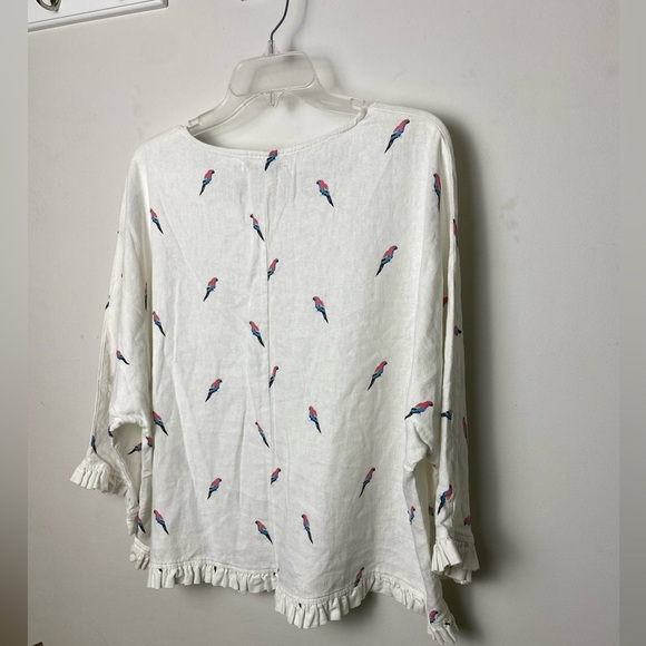 C&C California Cream Bell Sleeve Blouse - Picture 5 of 10